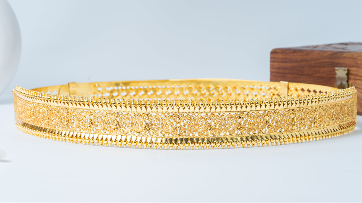 Classic Gold-Plated Filigree Bridal Waist Belt with Intricate Floral Design