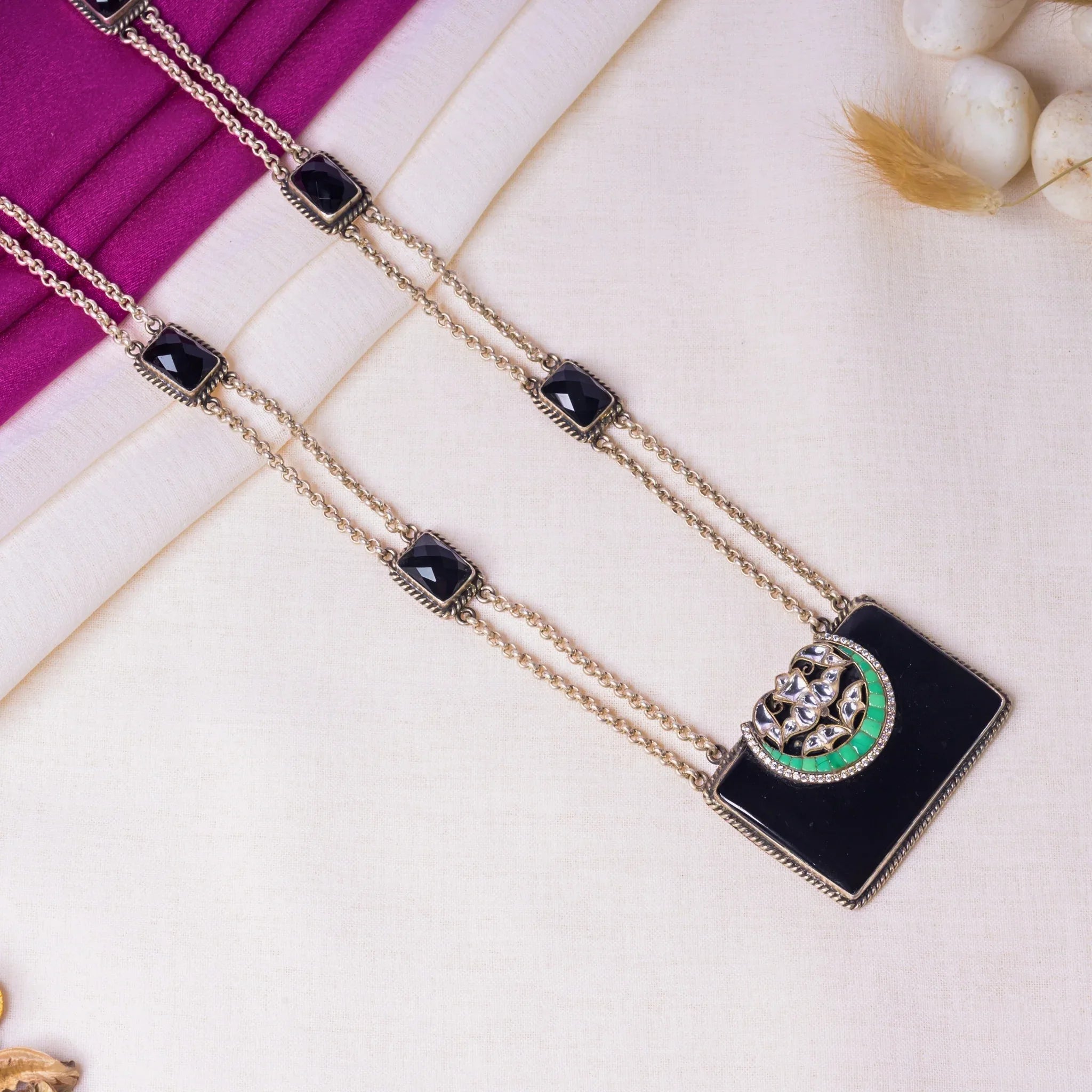 Blackstone Kundan - Varenya Galleria