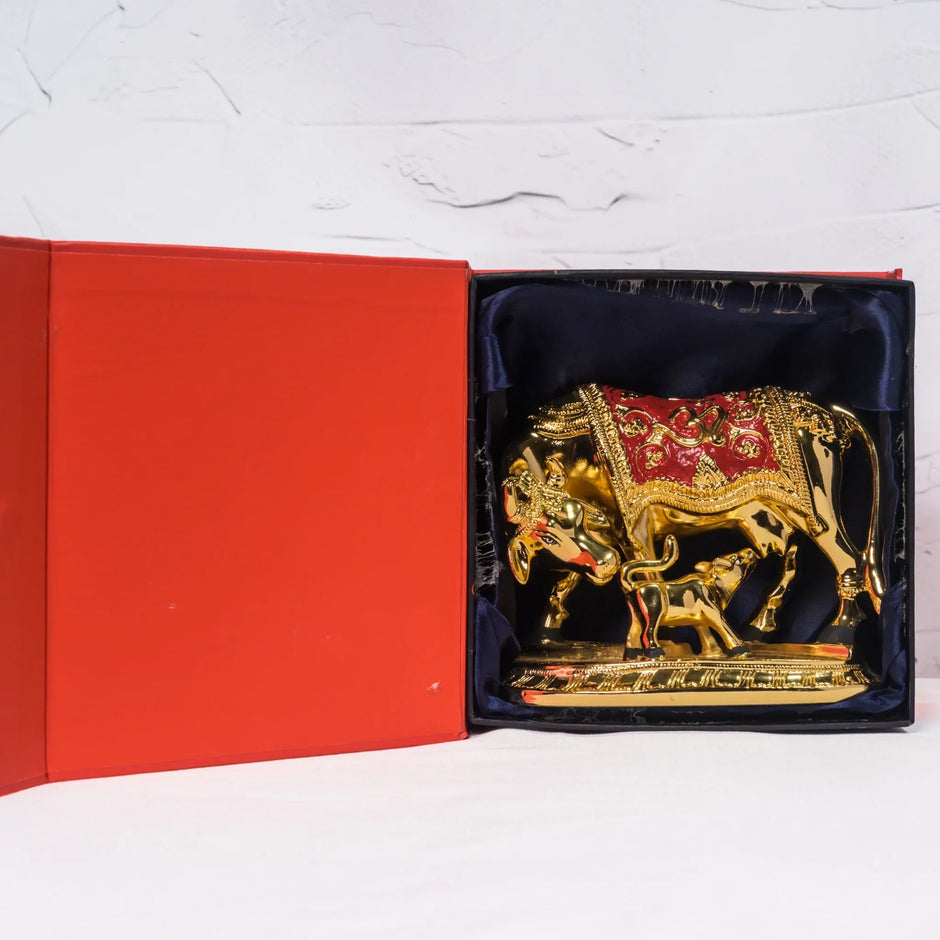 Cow calf om 5290 Gold (L) - Varenya Galleria