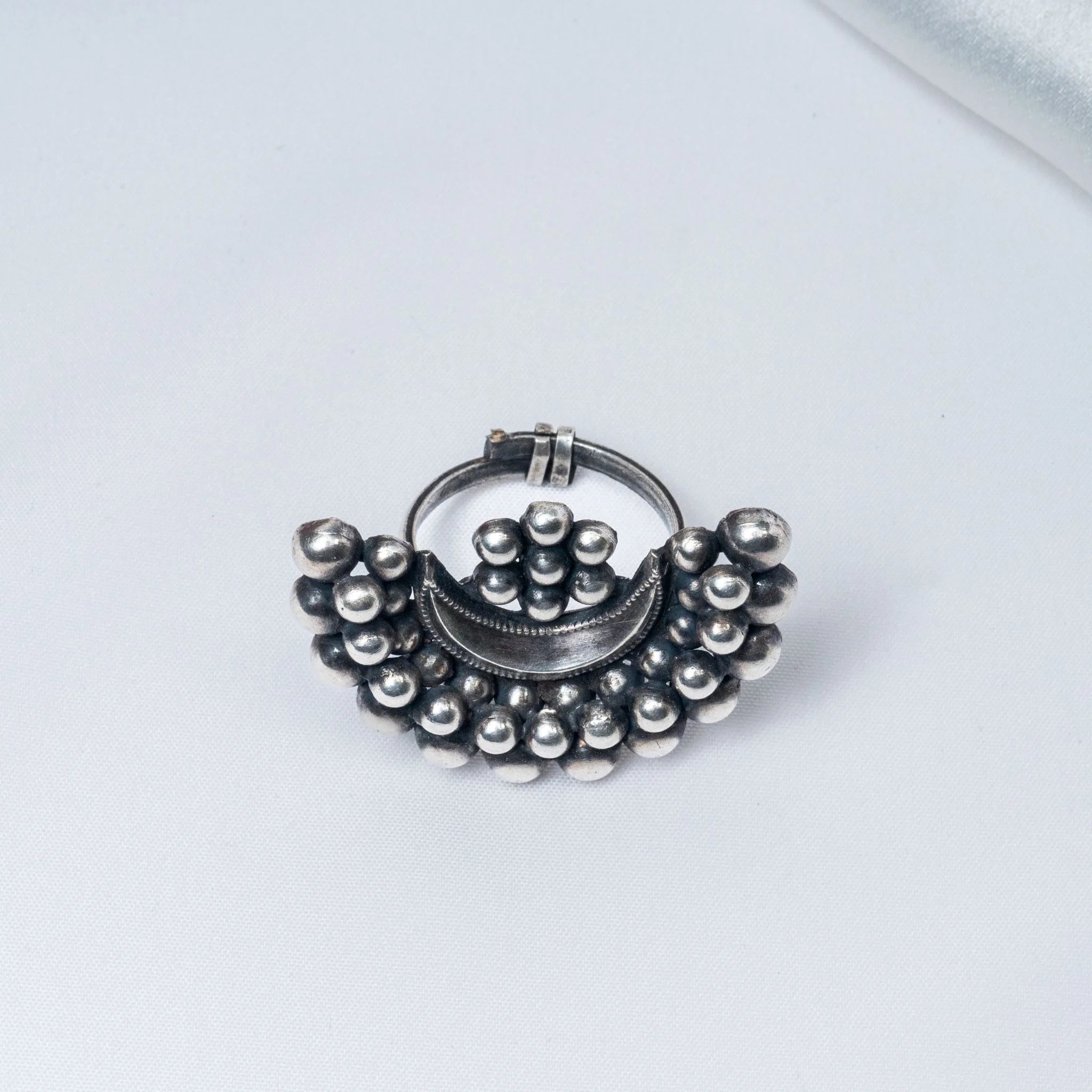Crescent Oxidised Ring