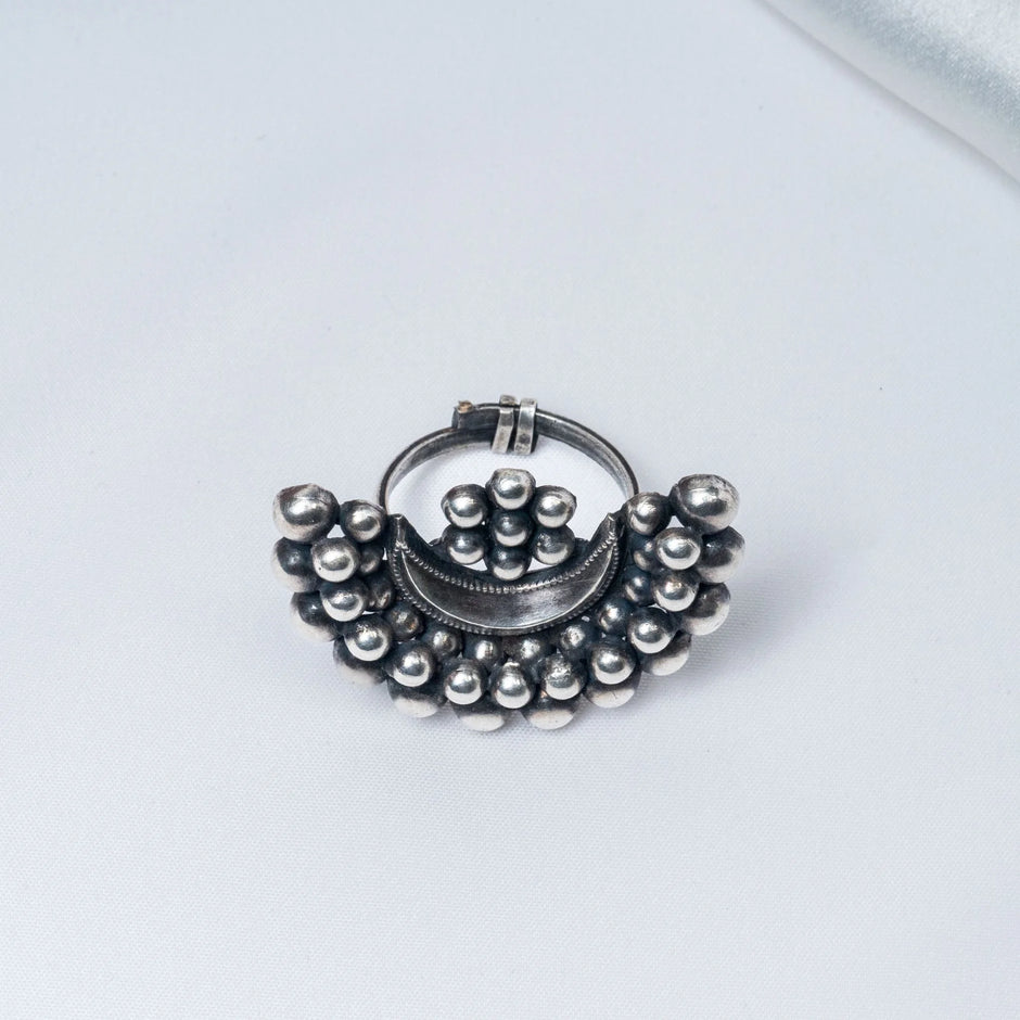 Crescent Oxidised Ring