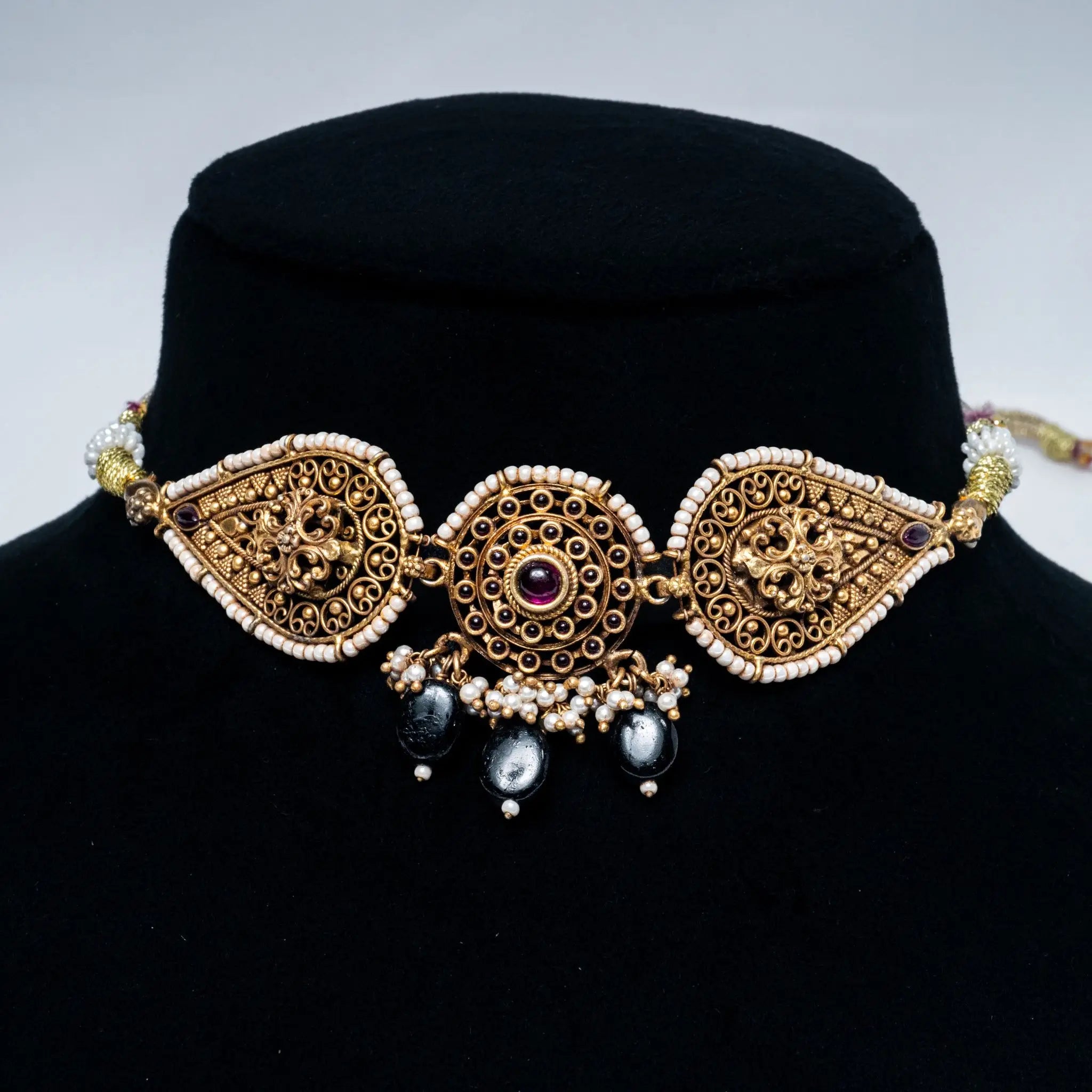 925 Premium Silver EW Dual Leaf Choker Necklace