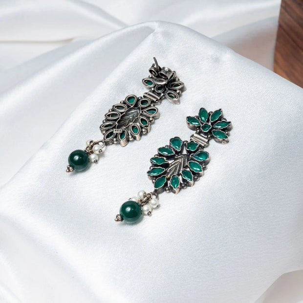 Emerald Spread Hanging Earrings in 925 Premium Silver Jewelry for Women