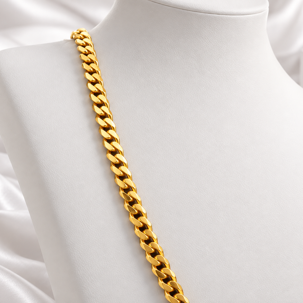 Classic Gold Tone Curb Chain Necklace