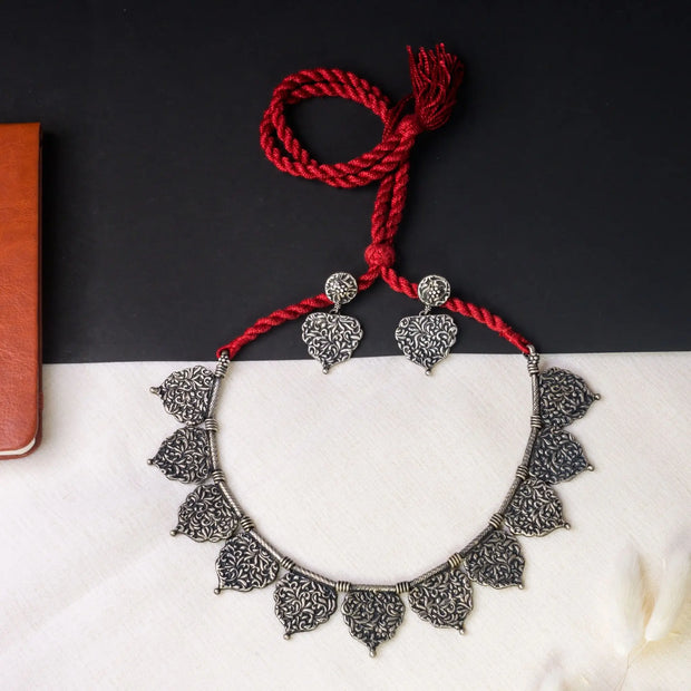 Elegant Leaf Necklace Set in 925 Premium Silver Jewelry for Women