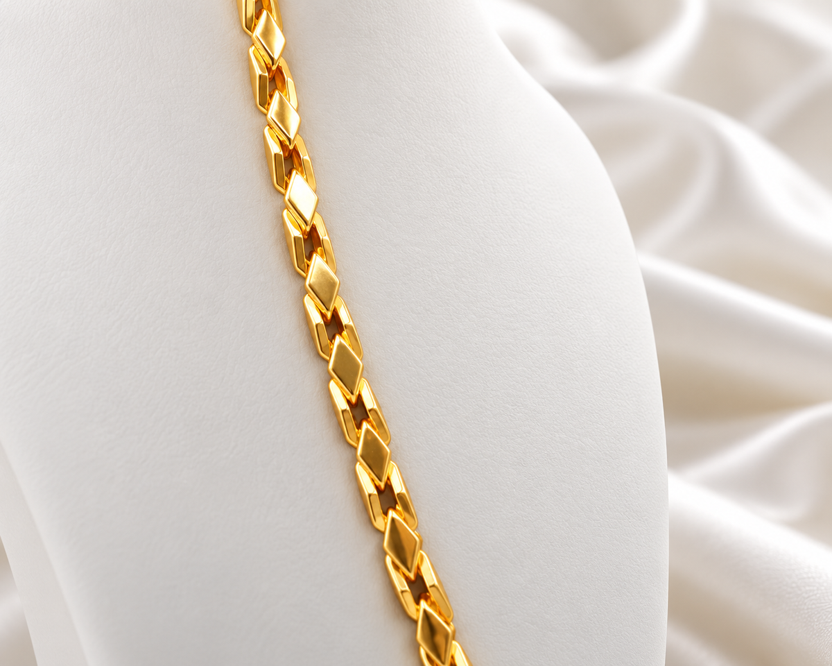 Gold Tone Diamond-Shaped Link Chain Necklace