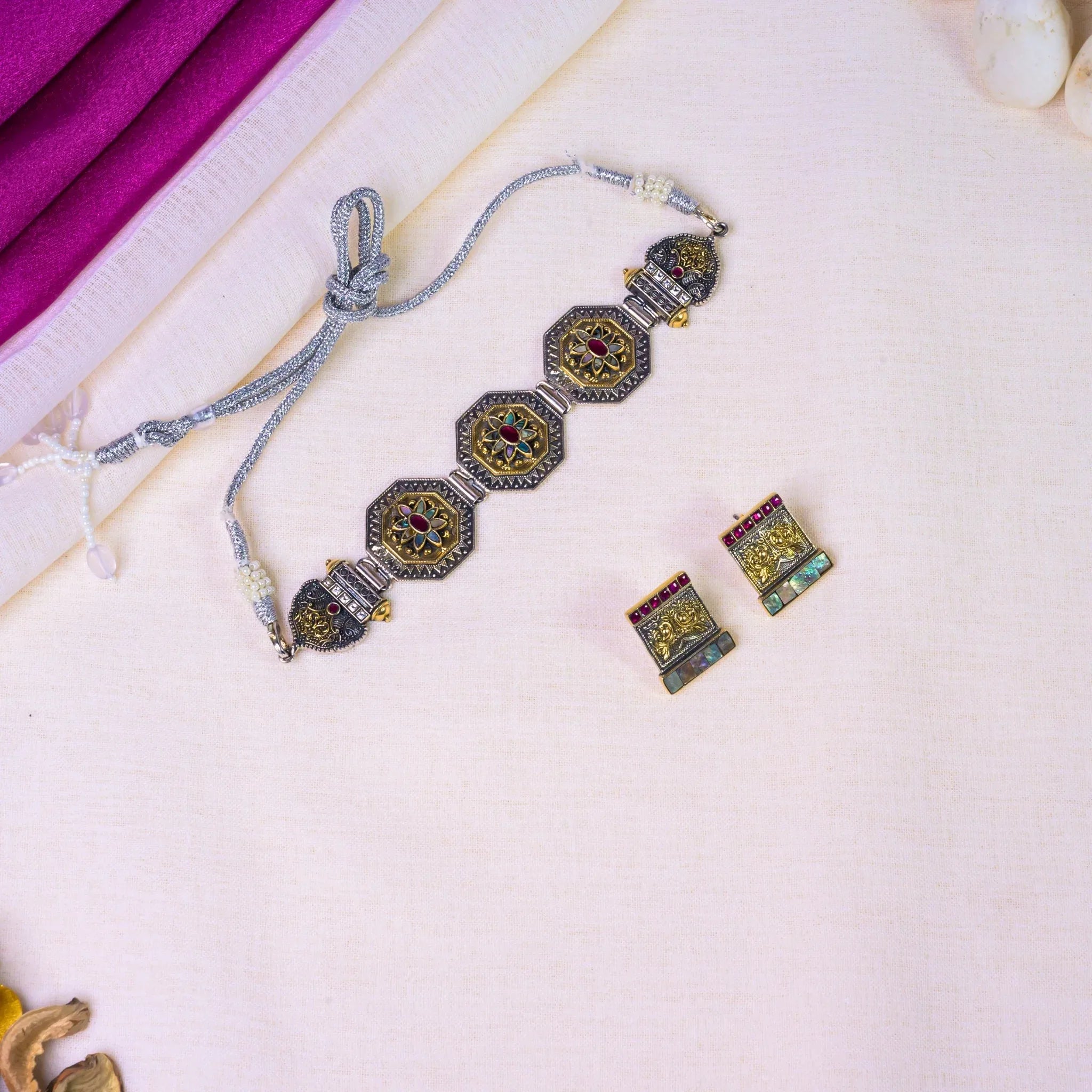 Octagon DT - Varenya Galleria