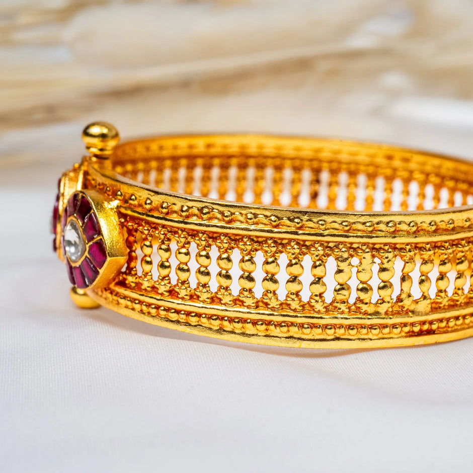P28 Bangle