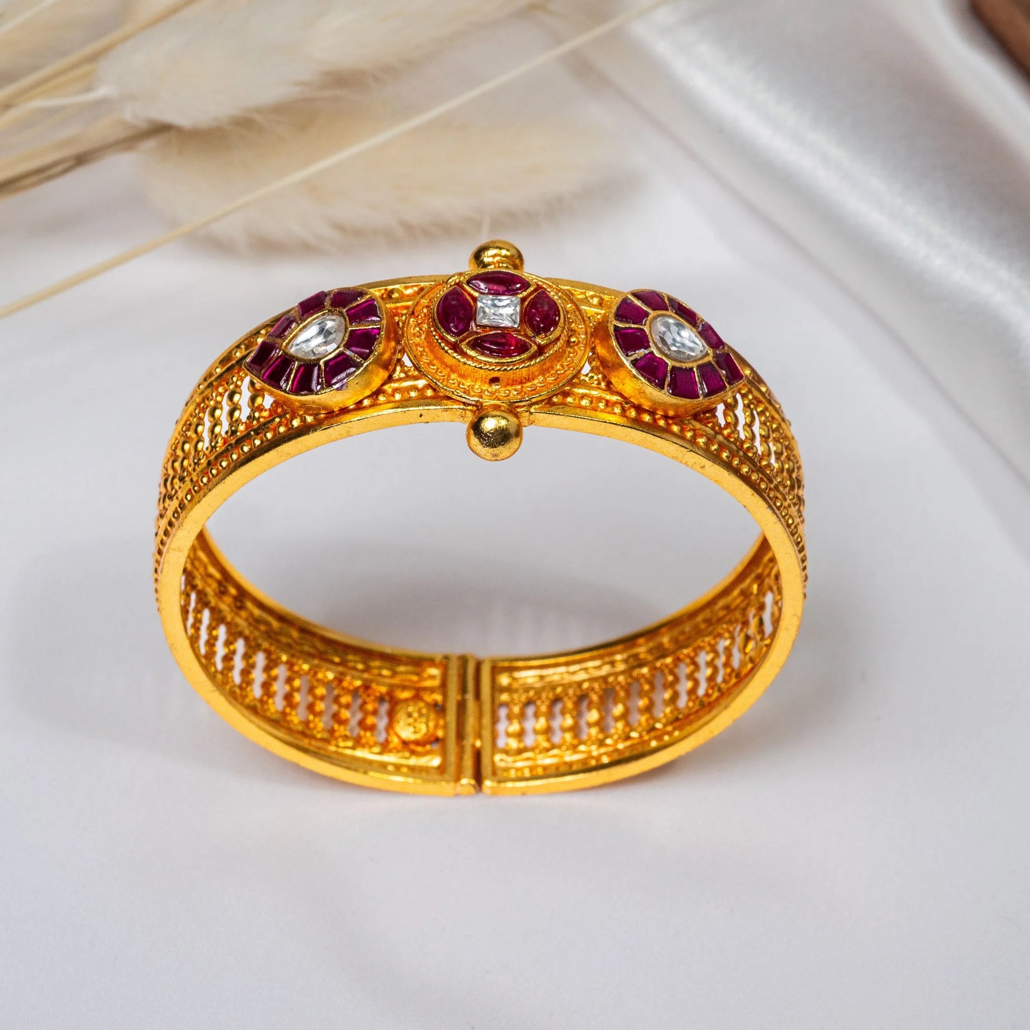 P28 Bangle