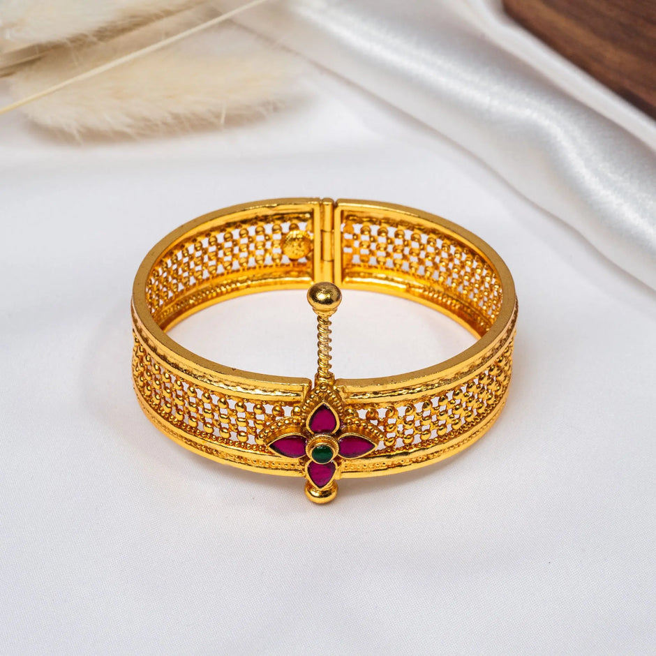 P34 Bangle