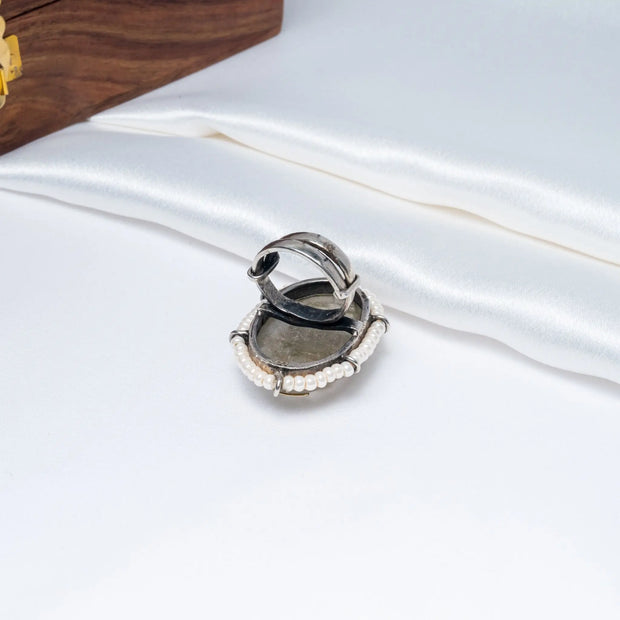 925 Premium Pearl Oval Stone Silver Ring