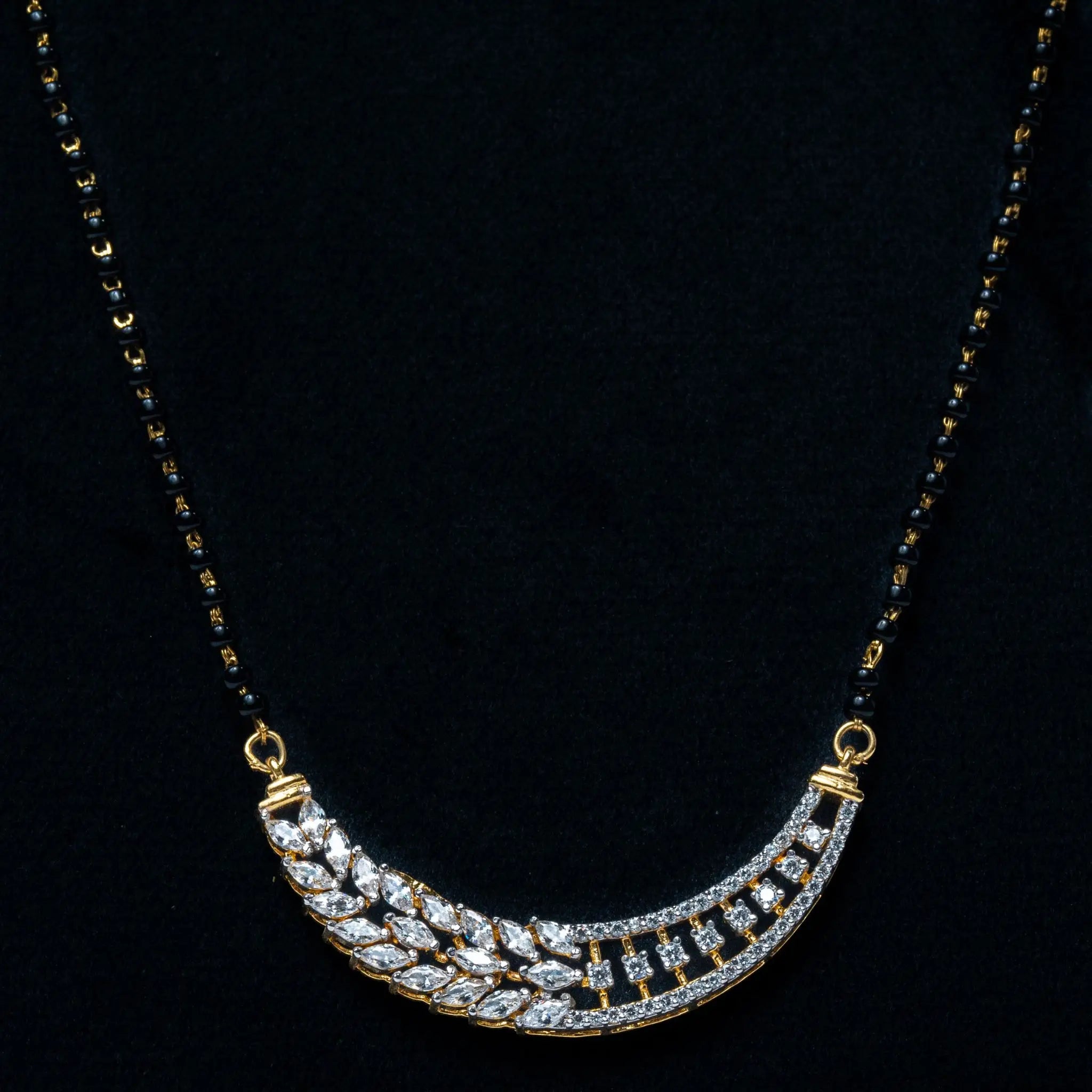 925 Premium Silver Sacred Crescent Neck Chain Set