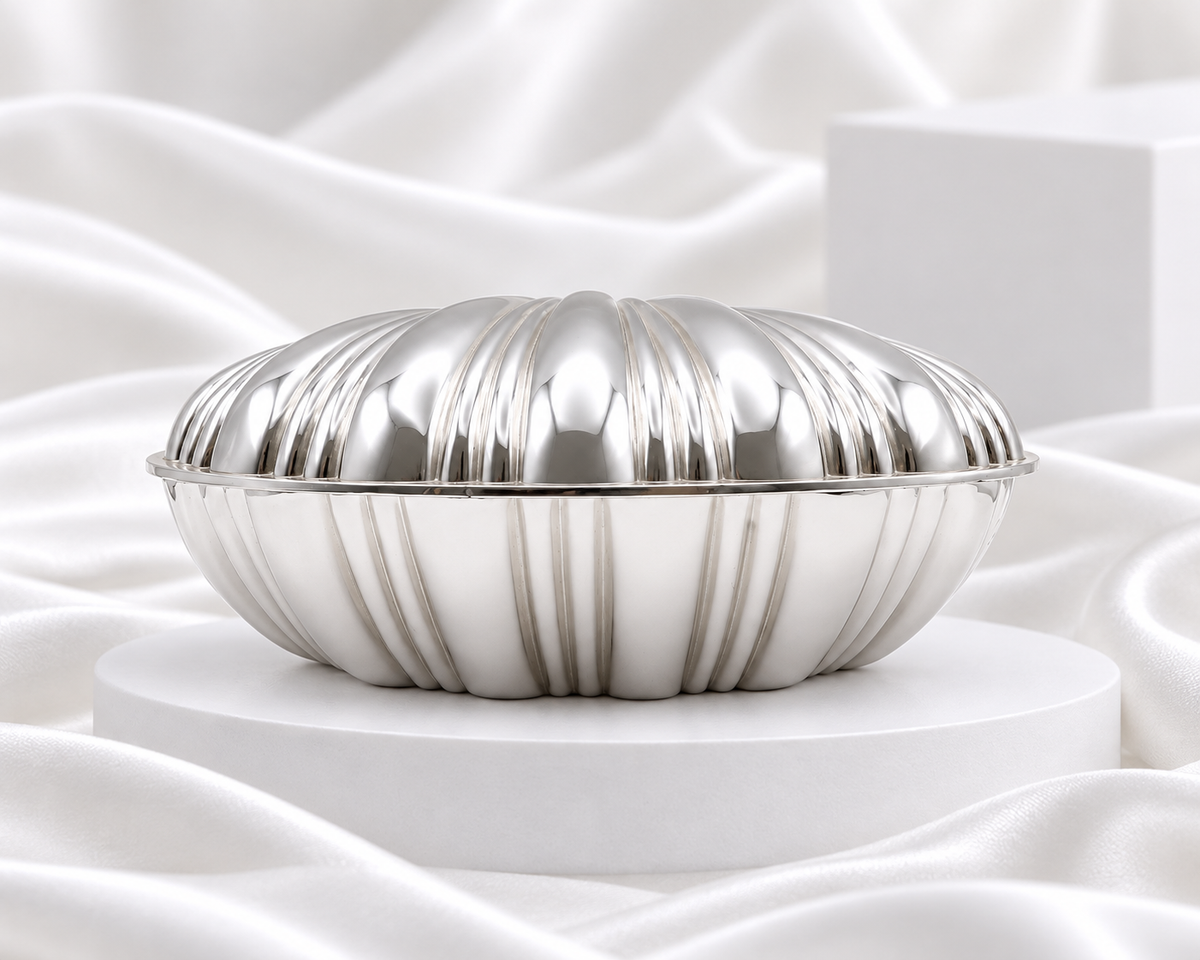 Silver Plated Shell Jewelry Box with Black Velvet Lining