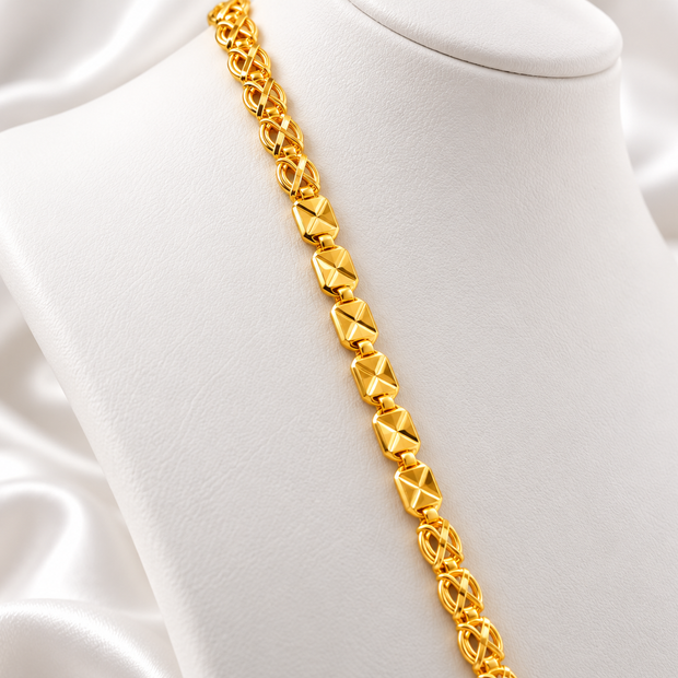 Gold Tone Faceted Geometric Link Chain Necklace